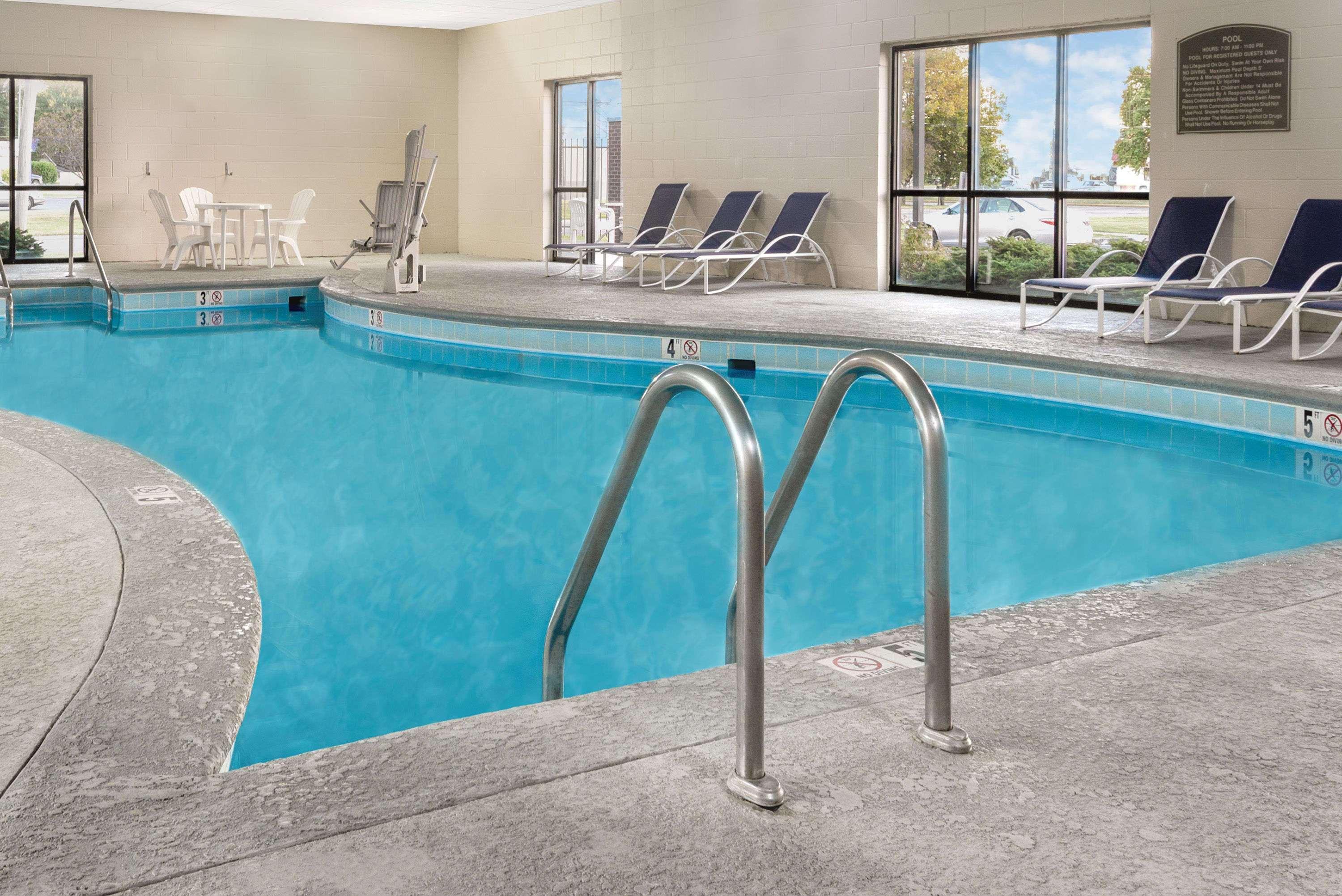 Baymont By Wyndham Muncie Near Ball State University Buitenkant foto